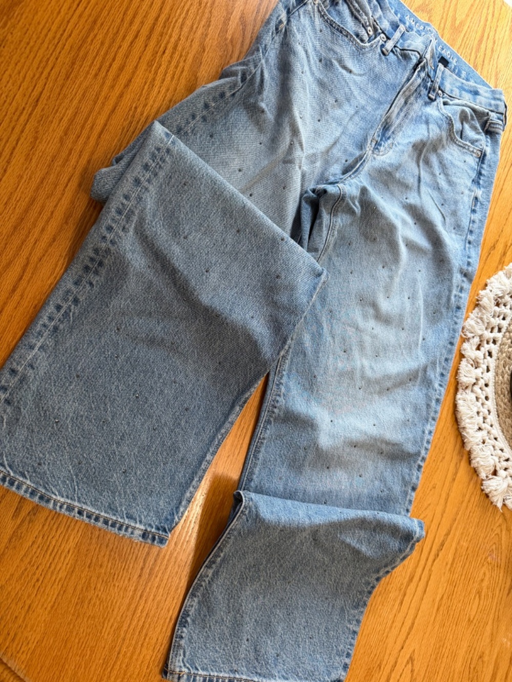 American Eagle Studded Straight Leg Jeans Size 6 Long